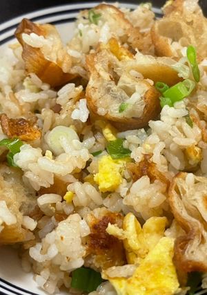 油條肉絲蛋炒飯 的食譜成品照片