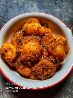 ভাজা মশলা দিয়ে আলুর দম (bhaja masala aloo dum recipe in Bengali) রেসিপির প্রধান ছবি