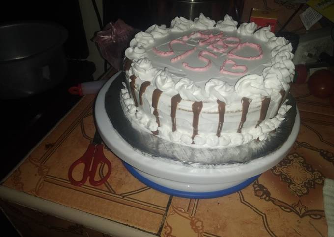 Recipe of Perfect Drip cake #cakedecoration