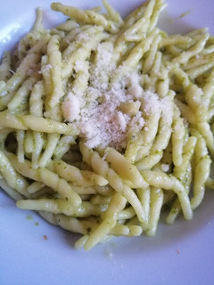 Foto di Trofie al pesto di rucola e noci