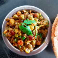 A picture of Green Pigeon Beans Subzi.