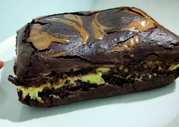 Langkah Mudah untuk Membuat Cheese cake brownies keto, Sempurna