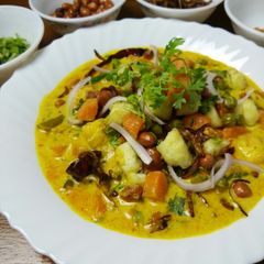 A picture of Mixed Vegetables In Coconut Curry.