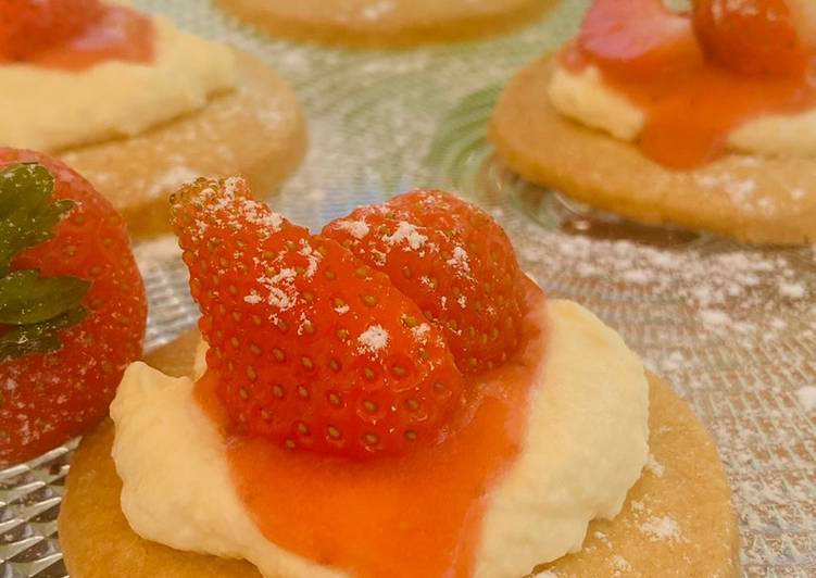 Steps to Make Perfect Strawberry shortbread
