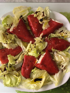 Una foto de Pimientos del piquillo rellenos de queso fresco de Burgos