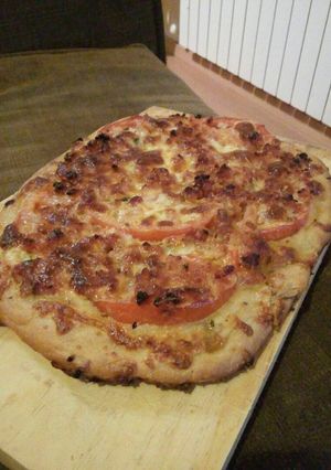 Foto principal de Coca destapada de bacon y queso