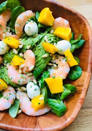 Une photo de Salade avocat crevettes