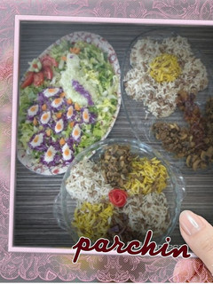 عکسی از دستور عدس پلو با گوشت چرخکرده و قارچ و کشمش🌸