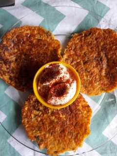 ભાતના પુડલા(bhaat na pudla recipe in Gujarati) રેસીપી મુખ્ય ફોટો