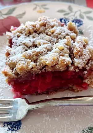 Reszelt diós-meggyes recept fotója