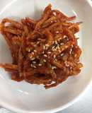 Khô mực dẻo trộn với tương ớt (진미채 고추장무침)