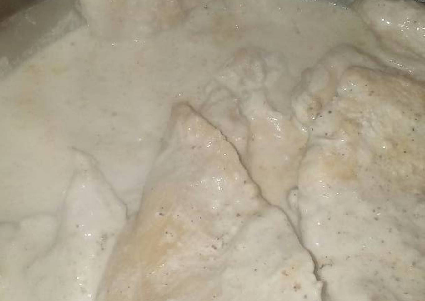 Filetes de pollo en salsa de nata