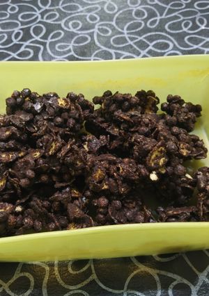 Una foto de Snacks dulces súper fáciles, perdición de chocolate!!!!😋