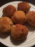 Croquetas de papa con relleno de pescado