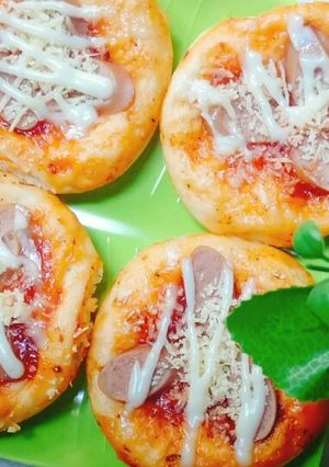 Foto resep Pizza Mini Simple Tanpa Telur