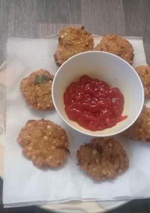 A picture of Chana Dal vada.