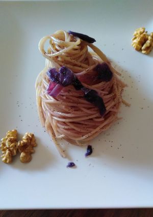 Foto di Spaghetti con cavolo viola