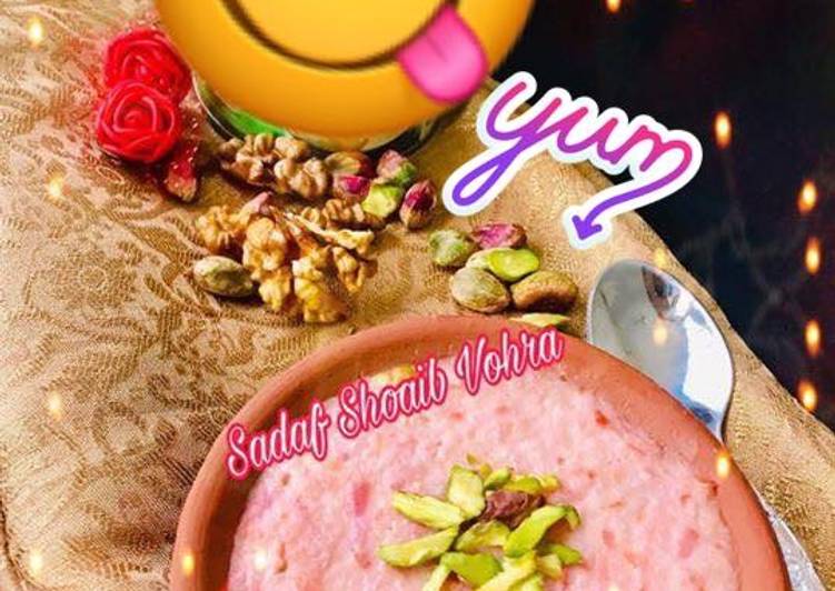 Recipe: Yummy Rosey GAJRELA (Gajar ki kheer)