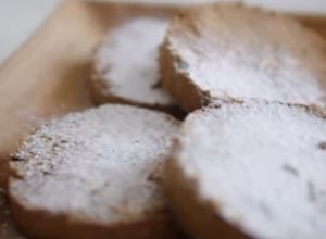 Una foto de Polvorones veganos
