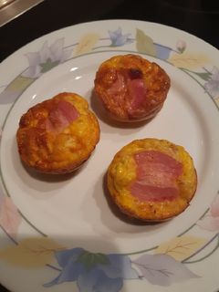Reggeli tojásmuffin recept fotója