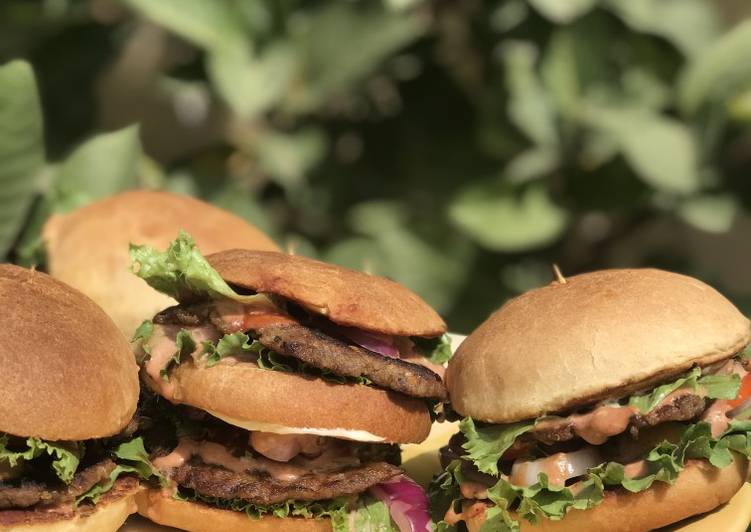 Step-by-Step Guide to Make Favorite Juicy Burger