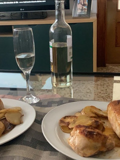 Una foto de Pollo en adobo