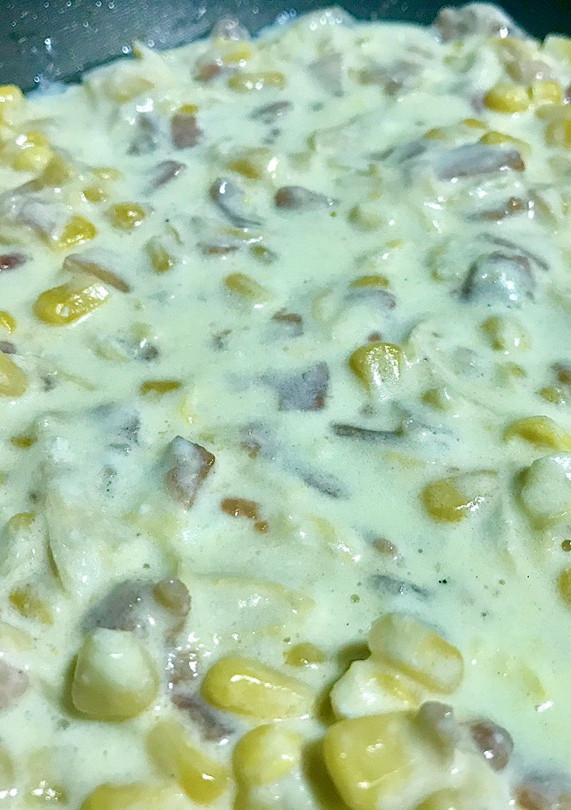Una foto de Maicitos con Pollo
