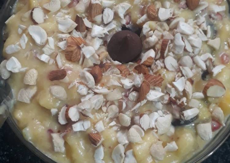 Fruity and nutty custard