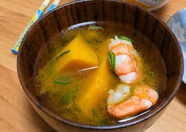 Canh Bí Đỏ Kabocha Nấu Tôm