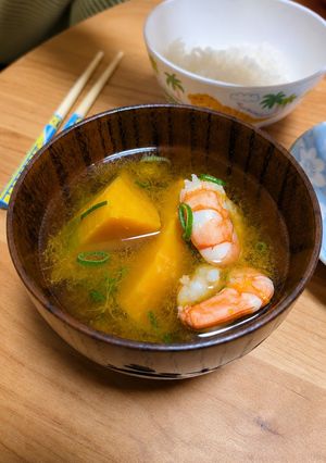 Hình của món Canh Bí Đỏ Kabocha Nấu Tôm.