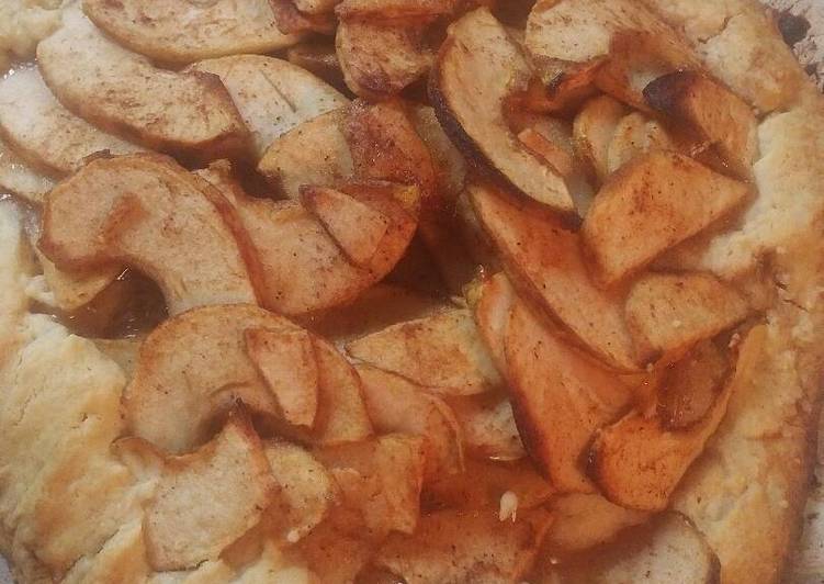 Recipe of Super Quick Homemade Rustic Apple Tart