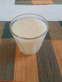A picture of Mastafeli juice or sour sop fruit.