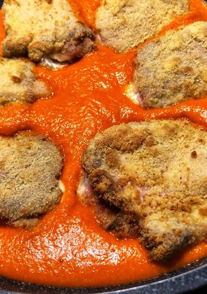 Una foto de Libritos de lomo en salsa de piquillos con freidora de aire