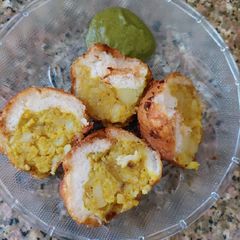 A picture of Bread roll.