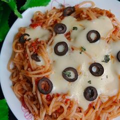 Cheesy Mince Spaghetti A picture of Cheesy Mince Spaghetti.