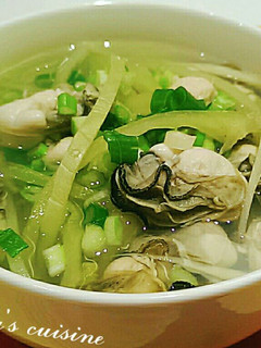 鹹菜鮮蚵湯 的食譜成品照片
