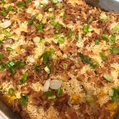 A picture of Cheesy Chicken Noodle Casserole.