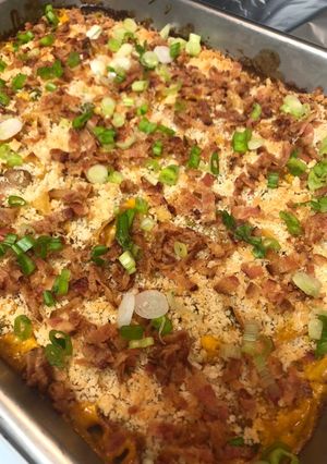 A picture of Cheesy Chicken Noodle Casserole.