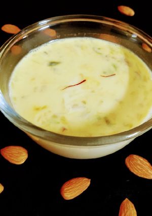 "मावा बासुंदी" रेसिपी चे मुख्य फोटो 