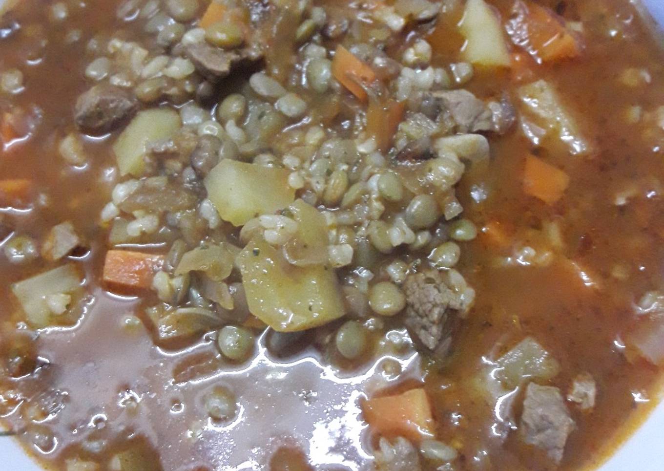 Guiso de lentejas arroz y carne