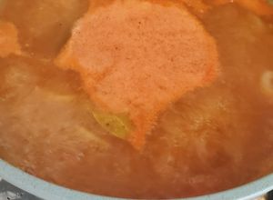 Una foto de Caldillo de jitomate para chiles rellenos