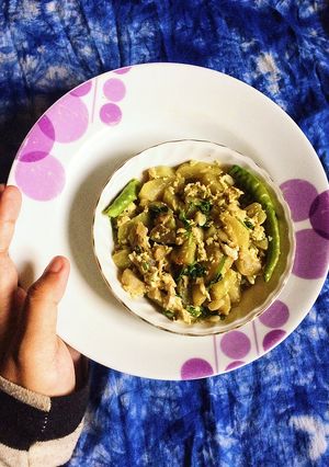 A picture of Bottle Gourd & Egg Bhaji.