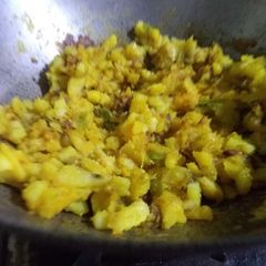 A picture of Potato and pumpkin fry.