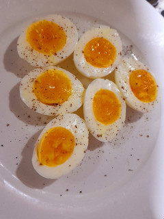 A picture of 🥚🥚Half boil egg 🥚🥚.