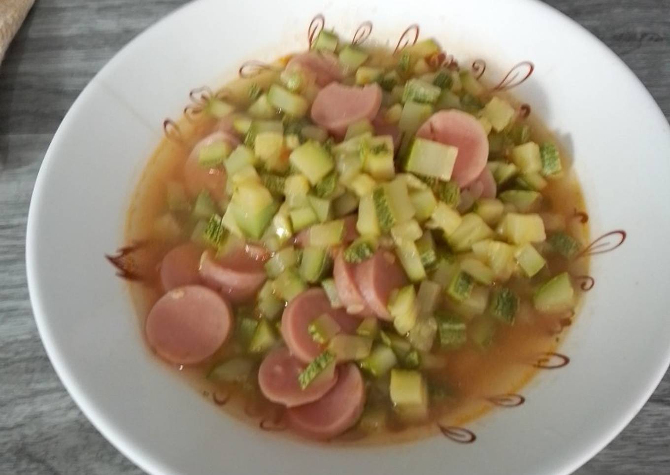 Calabacitas con salchicha
