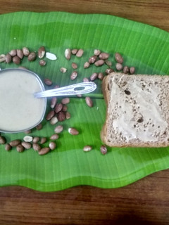 ஹோம்மேட் பினட் பட்டர் (Homemade peanut butter recipe in tamil) செய்முறை முக்கிய புகைப்படம்
