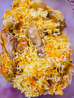 A picture of Chicken Pulao.