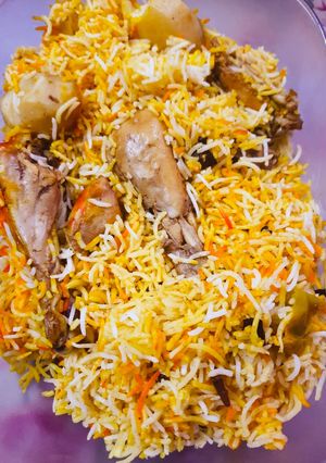 A picture of Chicken Pulao.