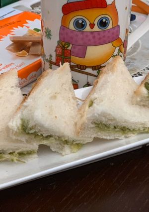 A picture of Jhatpat Chutney sandwich.