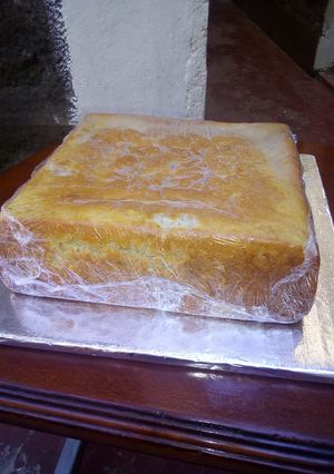 A picture of Orange plain 2kg cake.
